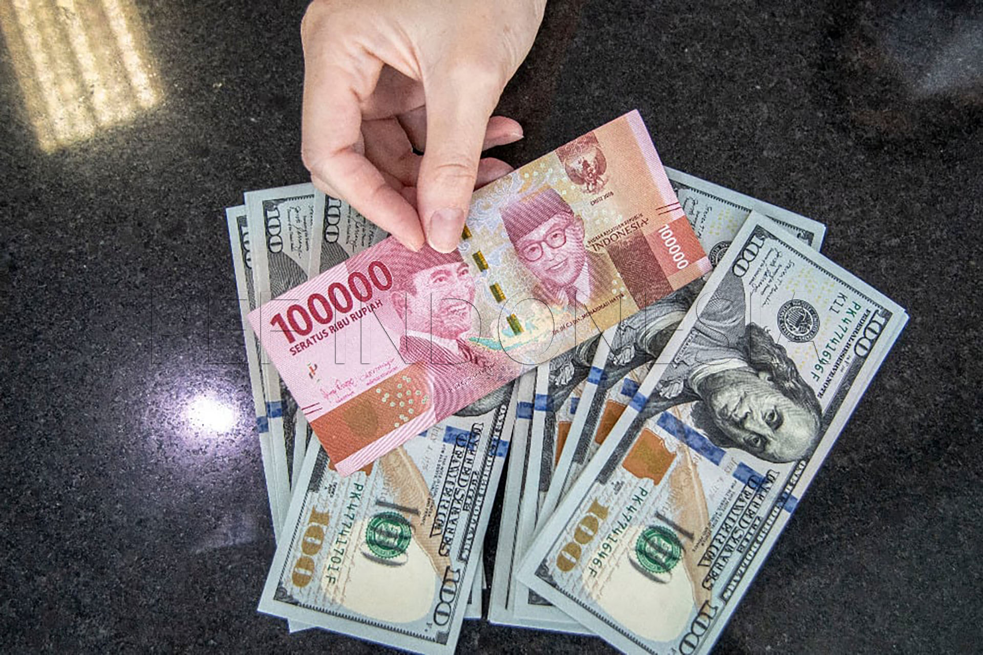 USDIDR Terjun Bebas, Rupiah Perkasa di 15.933 setelah IHK AS yang Lemah, Harga Perumahan Indonesia yang Kuat