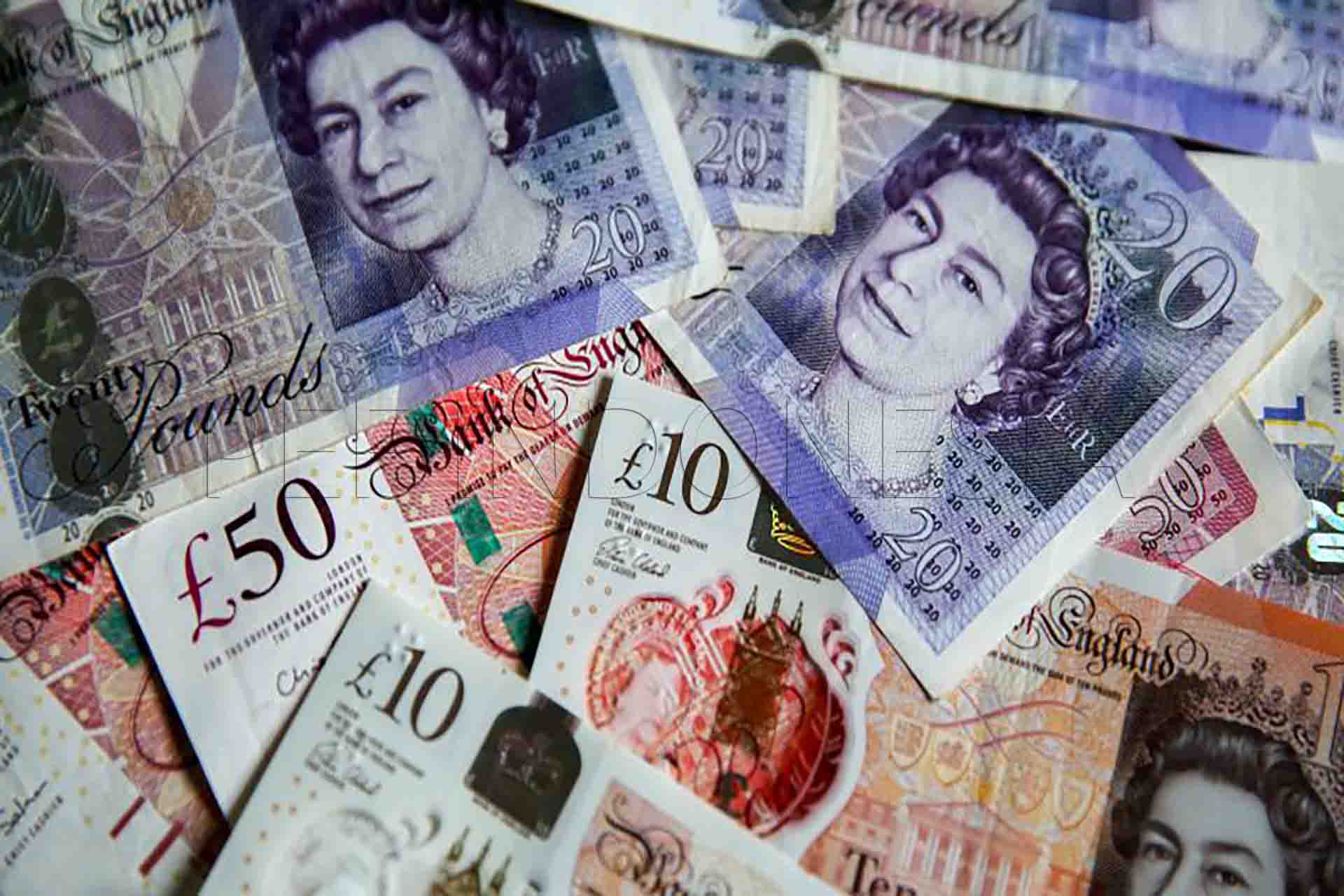 Poundsterling catat rekor tertinggi tahunan karena laporan inflasi Inggris yang kuat