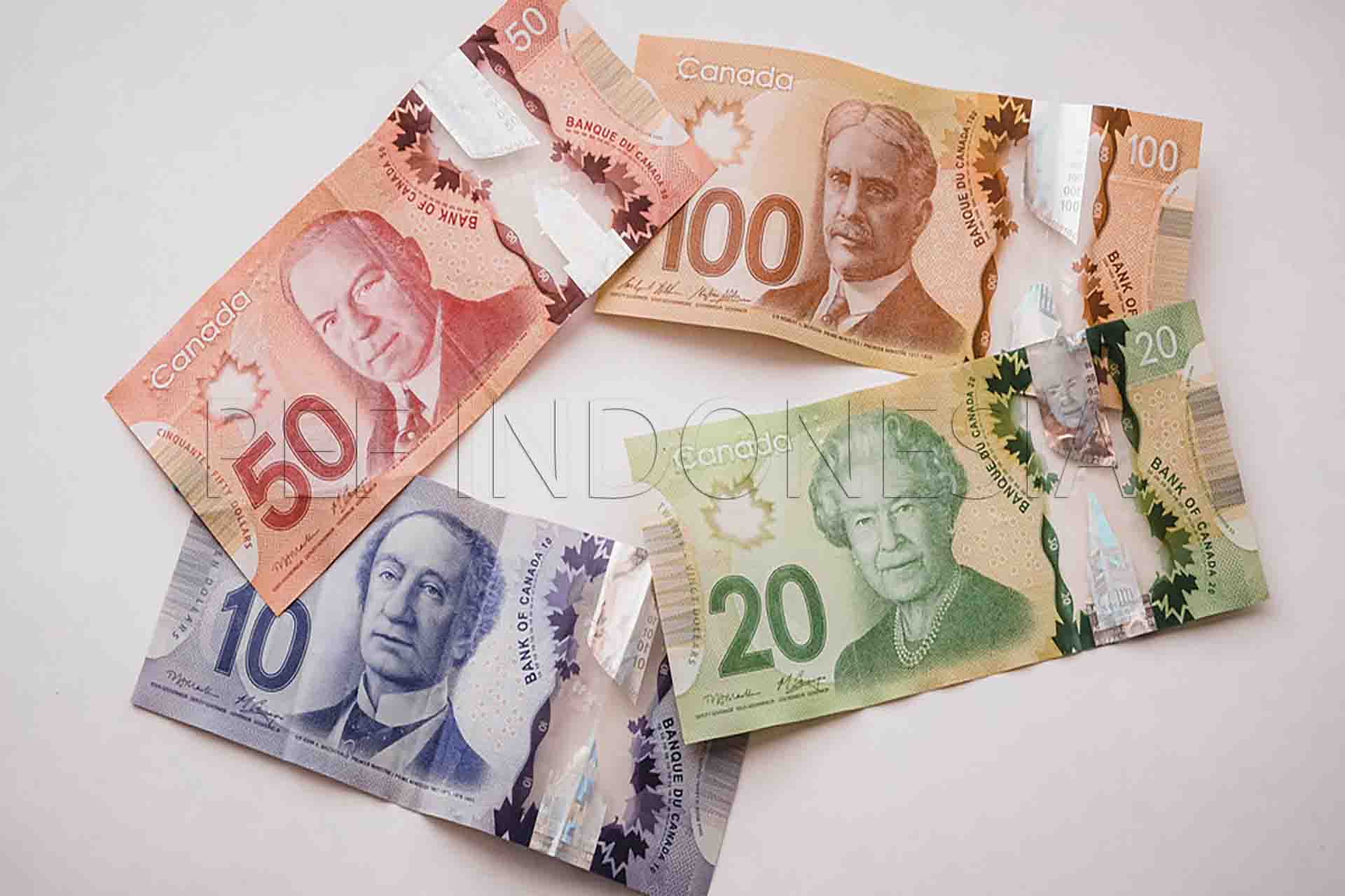 USDCAD Menguat Mendekati 1,3700 karena The Fed Menunda Prakiraan Waktu Pemangkasan Suku Bunga